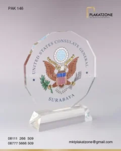 Plakat-Akrilik-US-Consulate-General